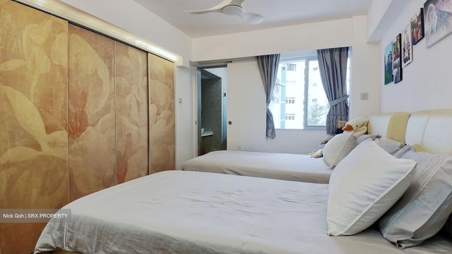 Blk 664 Yishun Avenue 4 (Yishun), HDB Executive #601468861